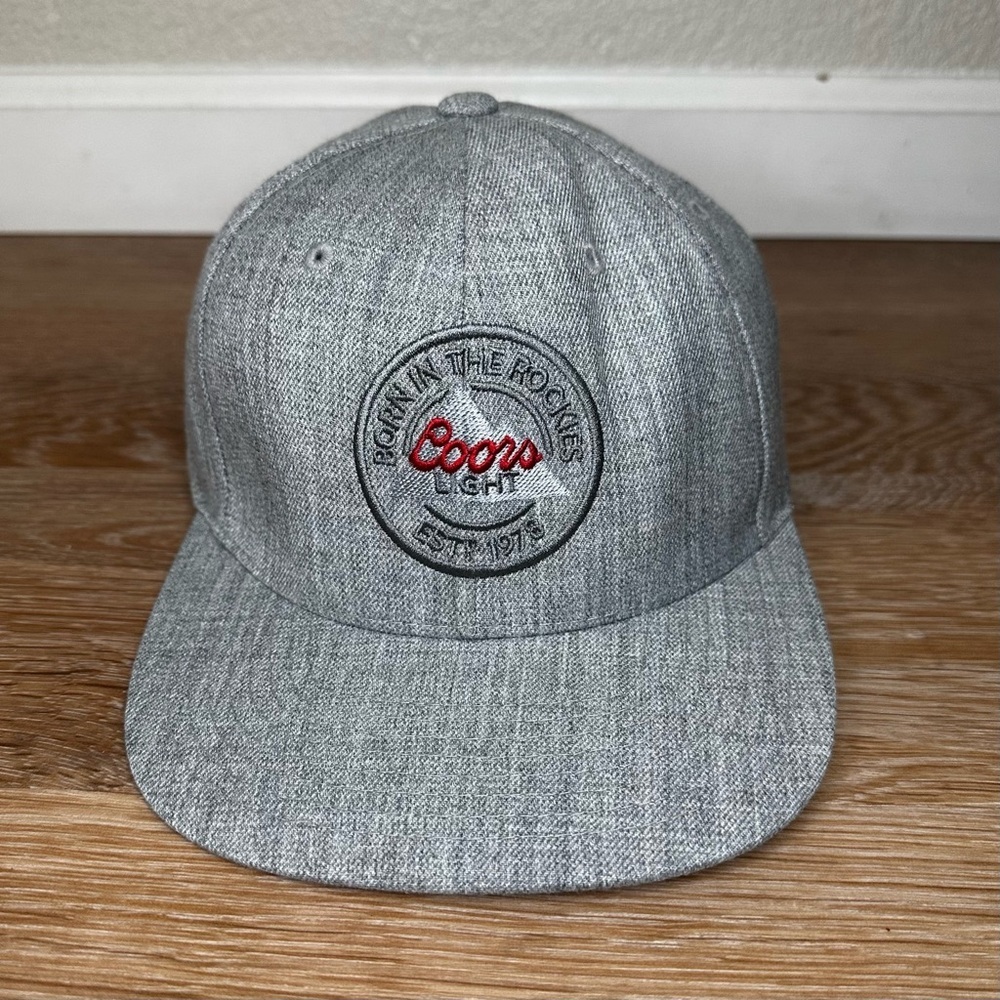 NWOT Richardson 510 Wool Blend Heather Gray Embroidered Coors Light SnapBack Cap